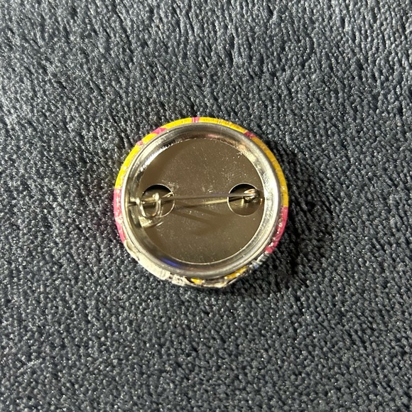 Matilda by Roald Dahl - 1 Button (Handmade) - Picture 3 of 5